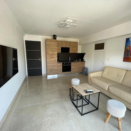Appartement Villa D'Aurore Le Rouret Exteriör bild