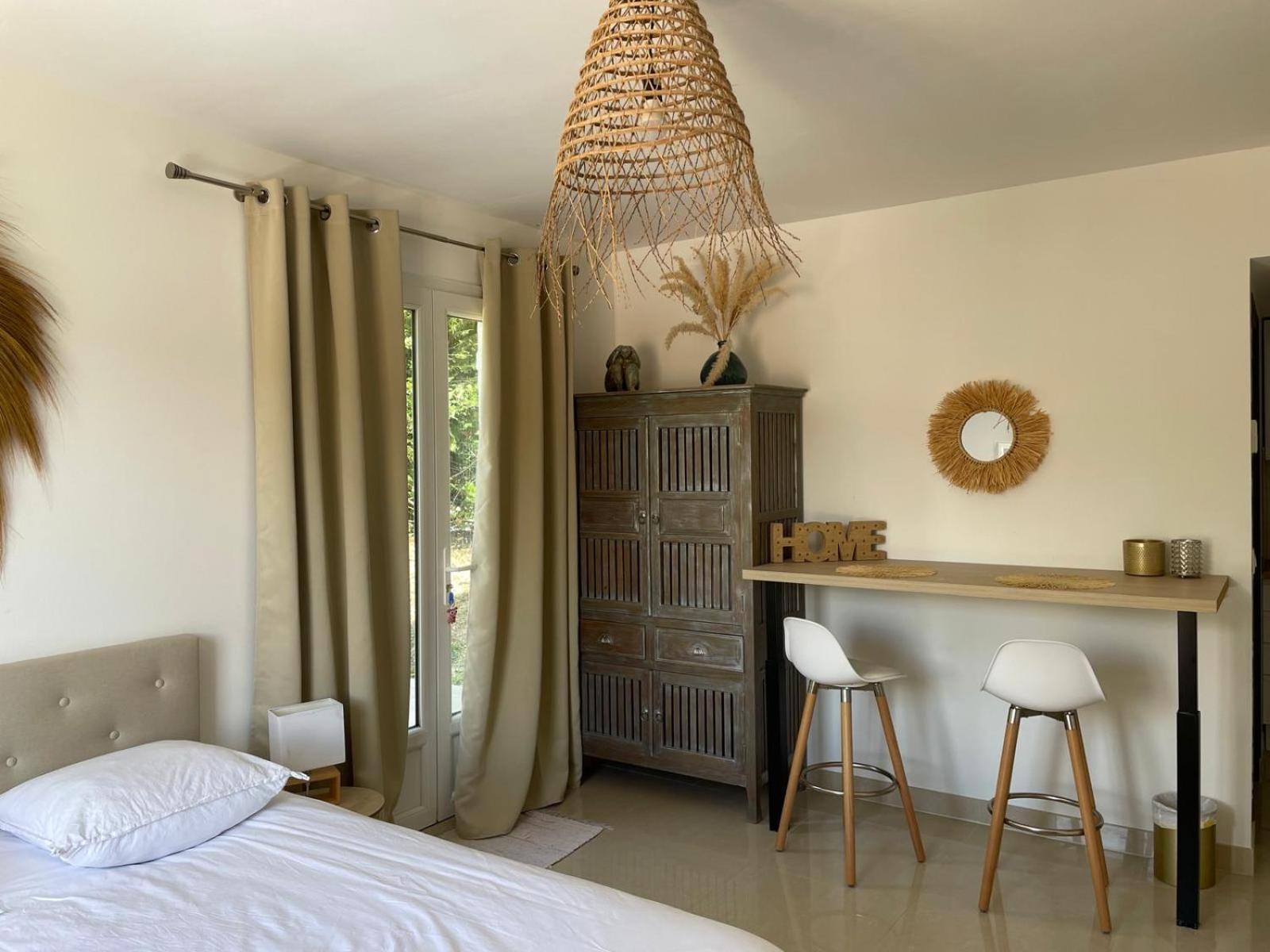 Appartement Villa D'Aurore Le Rouret Exteriör bild